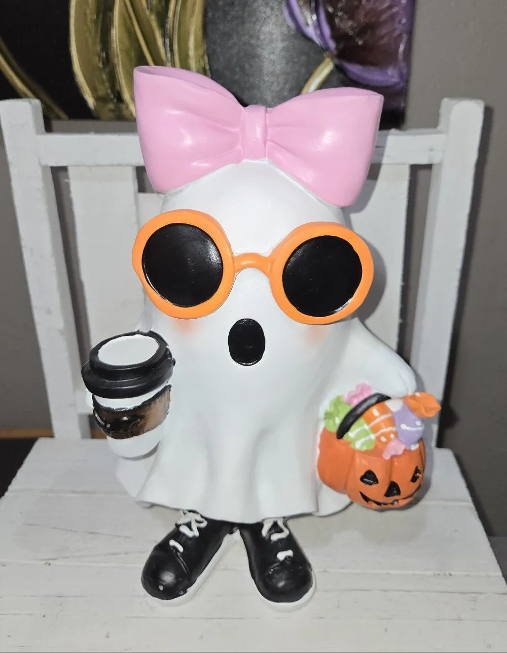 N/A adorable ghost